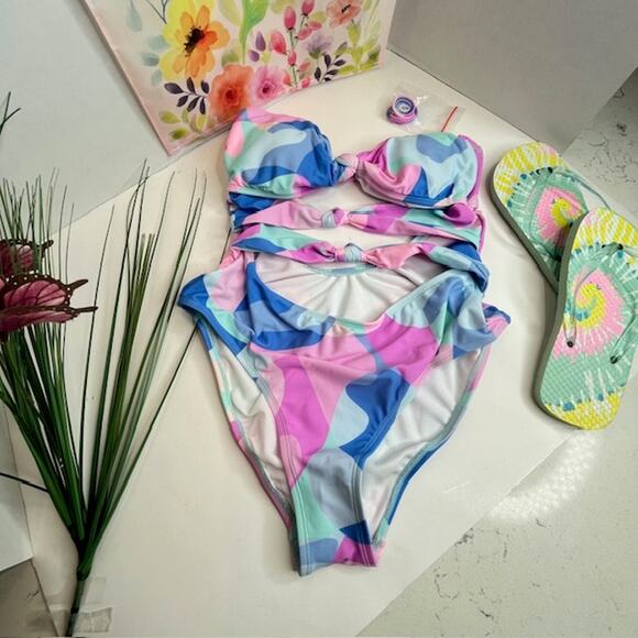 Kiki Rio NEW Desert Oasis One-piece Swimsuit Sz Medium - Picture 2 of 8